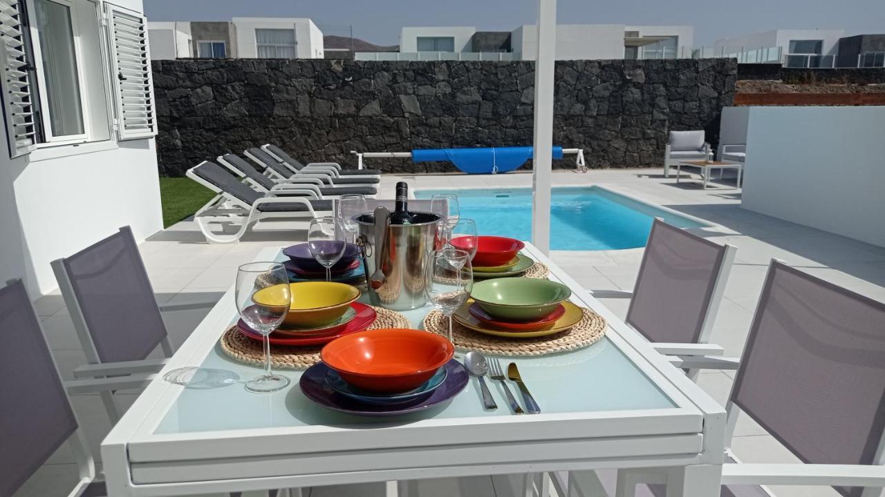 VILLA TRAFALGAR, magnífica casa en la costa ideal para familias que buscan tranquilidad Playa Blanca  Exterior foto